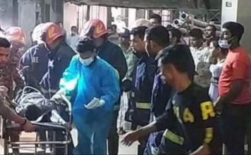 কলাতলী ডলফিন মোড়ে ট্রাকচাপায় নিহত ২,আহত অন্তত ৯