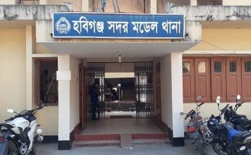 পুলিশের ওপর হামলায় মামলা, গ্রেপ্তার ২