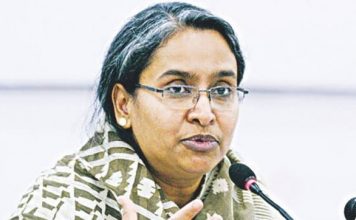 মানবিক মানুষ হিসেবে গড়তে শুধু পাঠ্যবই নয়, অন্য বইও পড়তে দিন: শিক্ষামন্ত্রী